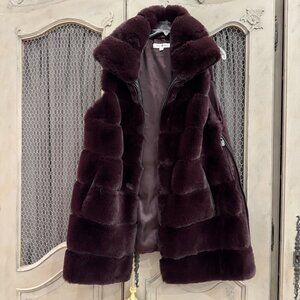 (NOT Avail) Via Spiga Women’s Burgundy Faux Fur Zip Vest Plush Long Outerwear